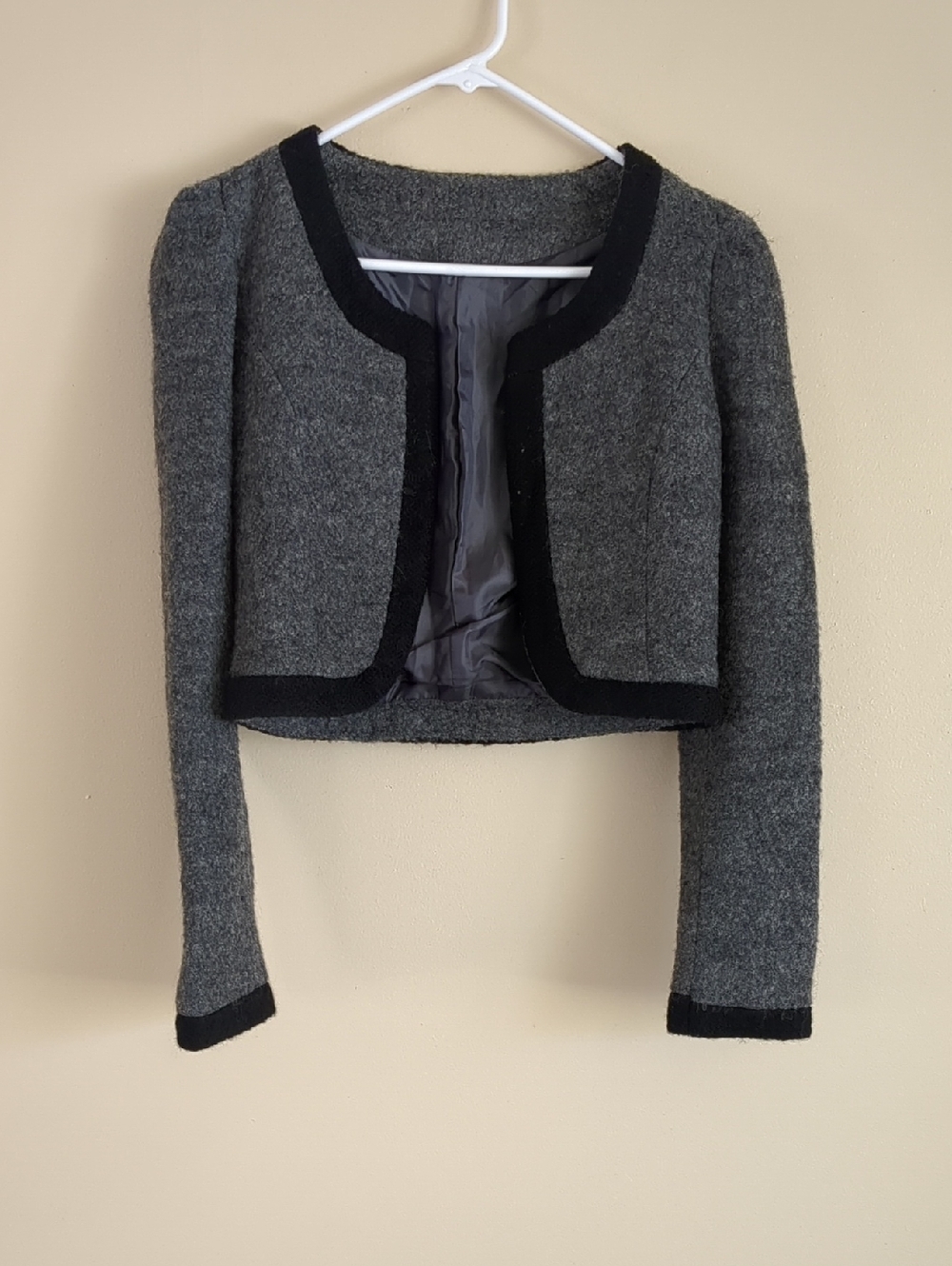 15" Pit-to-pit Gray And Black Jacket